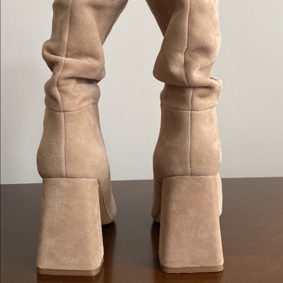 Vince Camuto boots - Picture 3 of 5
